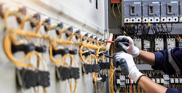 Professional Electrician technician working in Friendswood, TX